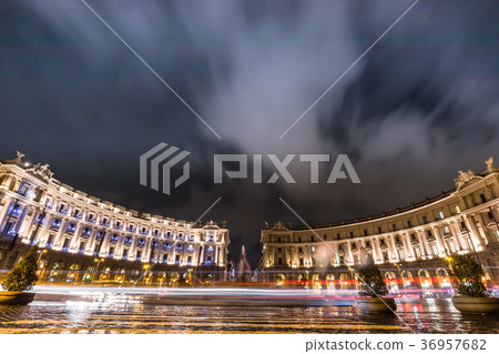 Rome lit up Republic square 36957682