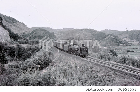 1984年位於Ishuin附近的鹿兒島幹線C60 36959555