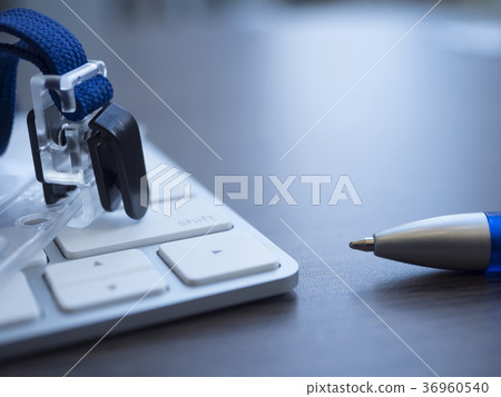 Business image · keyboard · ID card 36960540
