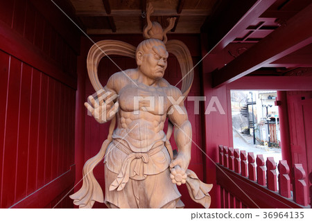 Utsunomiya City Jikoji A statue of Nioh Akamon 36964135