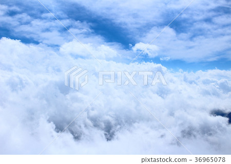 Colored paper that the sky and clouds weave 36965078