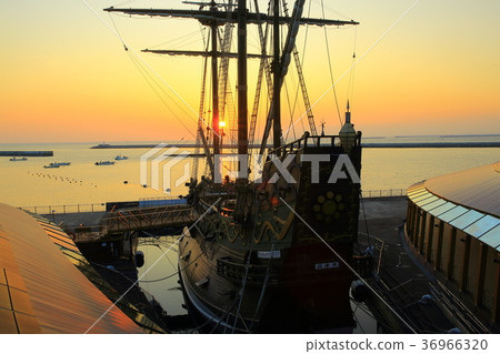 Sunset of San Juan Hall 36966320