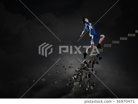 Sportsman overcoming challenges 36970471