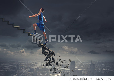 Sportsman overcoming challenges 36970489