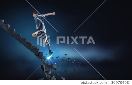 Sportsman overcoming challenges 36970498