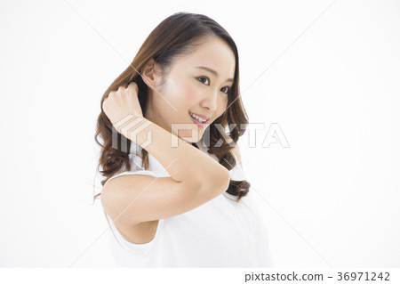 Women Young Women 36971242