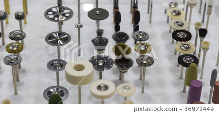Grinding and polishing steel tool 36971449