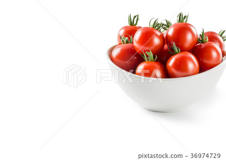成熟的迷你番茄 36974729