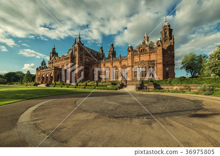 Kelvingrove Art Gallery and Museum, Glasgow, UK  36975805