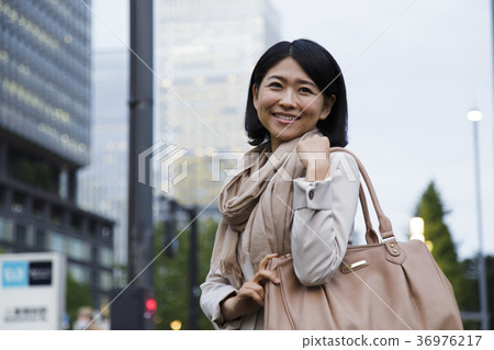 Female business business woman Female business business woman 36976217