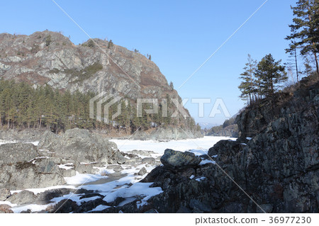Marble Mount near the frozen Katun River,Altai 36977230