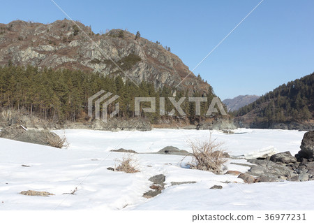 Marble Mount near the frozen Katun River,Altai 36977231