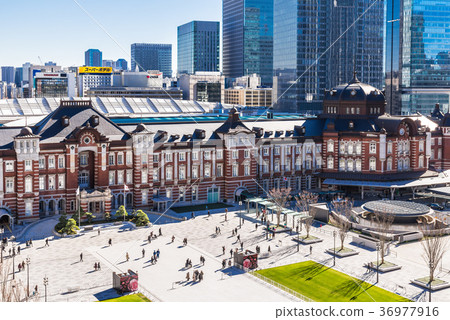 Tokyo Station Marunouchi station square completed 36977916