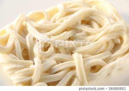 Frozen udon 36980981