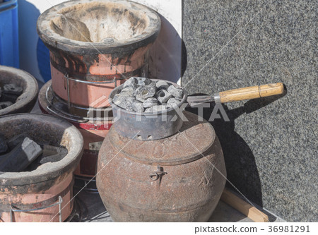 Fired old tools, seven rings, fire extinguishers Fired old tools, seven rings, fire extinguishers 36981291