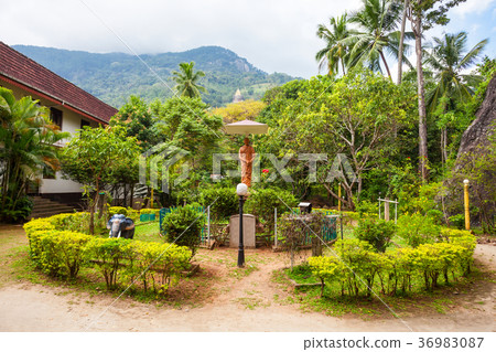 Aluvihara Rock Temple, Matale Aluvihara Rock Temple, Matale 36983087