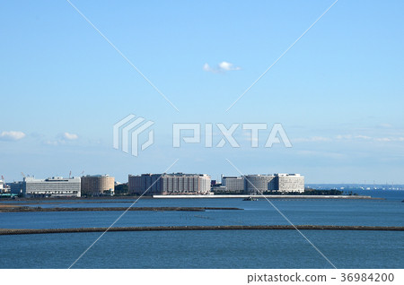 從東京都江東區新木場觀看千葉縣浦安市的面積 36984200