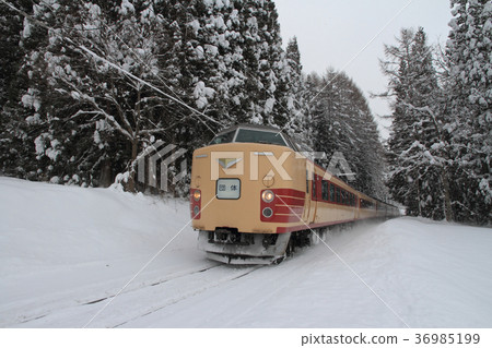 Oito Line Hakuba Sansho Winter Japanese national railway color 189 series December 28, 2017 Oito Line Hakuba Sansho Winter Japanese national railway color 189 series December 28, 2017 36985199