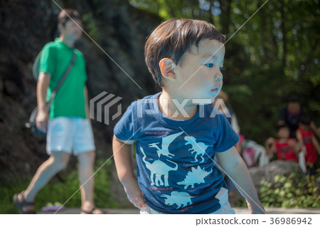 3 years old, baby boy, boy 36986942