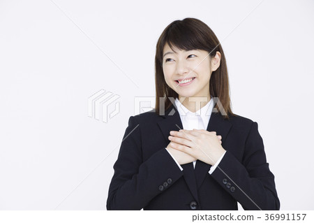 Young business woman Young business woman 36991157