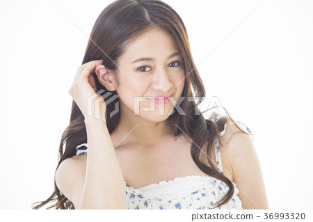 Beauty woman smile hair care 36993320