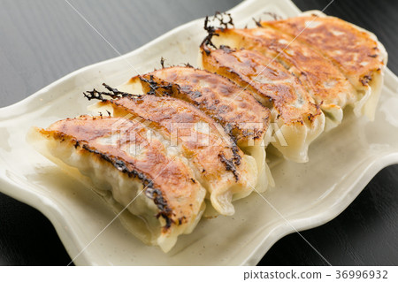 餃子 餃子 36996932