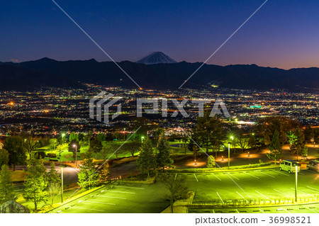 《Yamanashi Prefecture》The night view of Fuefukigawa Fruit Park, one of the New Three Great Night Views of Japan 36998521