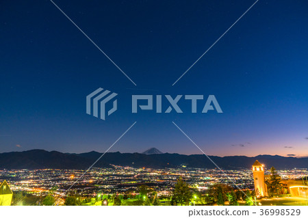 【山梨縣】笛吹川水果公園夜景,新日本三大夜景 【山梨縣】笛吹川水果公園夜景,新日本三大夜景 36998529
