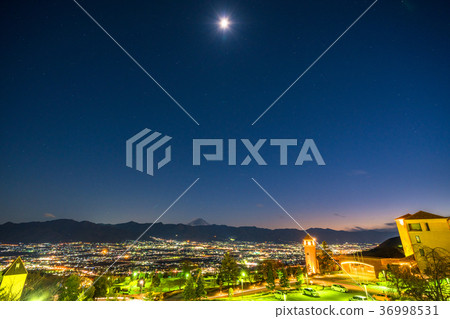 【山梨縣】笛吹川水果公園夜景,新日本三大夜景 【山梨縣】笛吹川水果公園夜景,新日本三大夜景 36998531