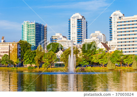 Stavanger Breiavatnet lake, Norway 37003024