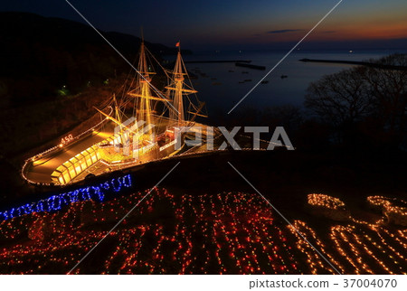 Illumination of San Juan House 37004070