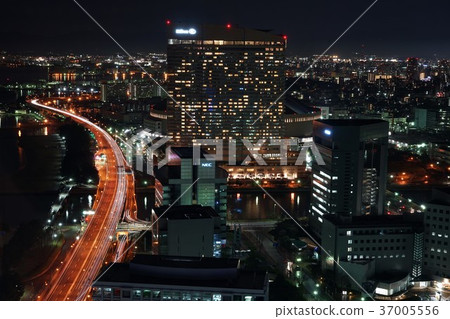 Night view cityscape of Fukuoka West area Night view cityscape of Fukuoka West area 37005556