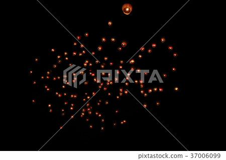 平溪天燈節 37006099