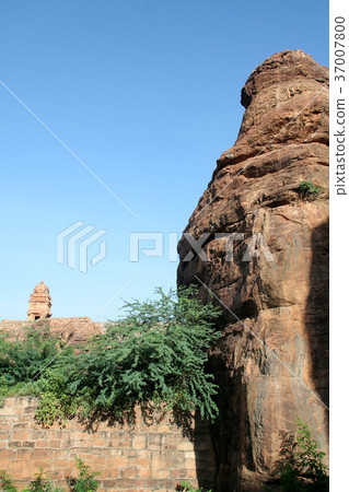 Rock Tip and Temple Tower Rock Tip and Temple Tower 37007800