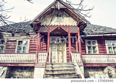 Traditional old house in Zdiar village, old filter 37008940