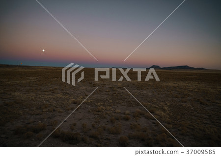 Arizona desert after sunset Arizona desert after sunset 37009585
