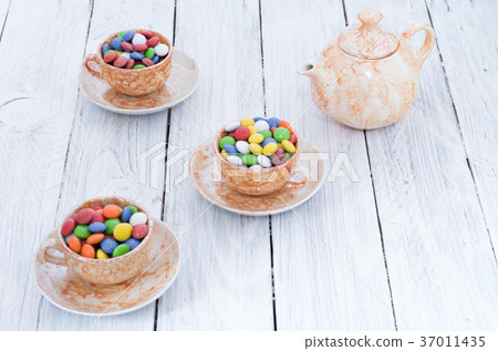 Tea set for three. Sweet tea. Tea ceremony. Tea set for three. Sweet tea. Tea ceremony. 37011435