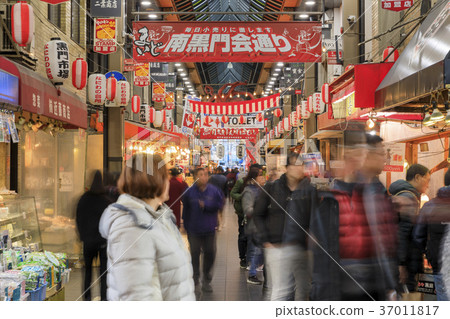Osaka · Kuromon Market 37011817