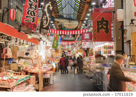 Osaka · Kuromon Market 37011819