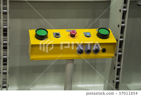 green buttons push switch 37011854