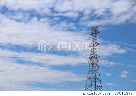 Cumulus clouds, blue sky, white clouds, summer cumulus clouds Cumulus clouds, blue sky, white clouds, summer cumulus clouds 37011875