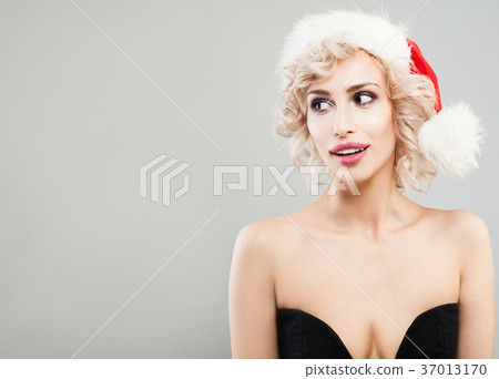 Beautiful Girl Fashion Model with Long  Hair 37013170