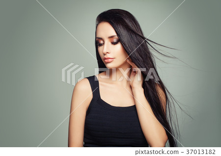 Beautiful Girl Fashion Model with Long Hair Beautiful Girl Fashion Model with Long Hair 37013182