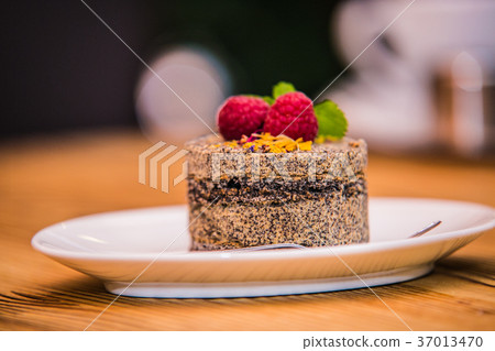 Delicious sweet baked cake with fruit 37013470