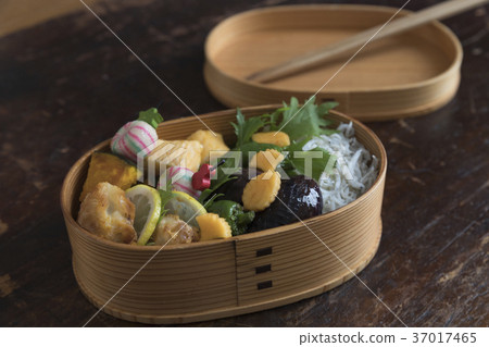 Japanese style lunch box in Japan Japanese style lunch box in Japan 37017465