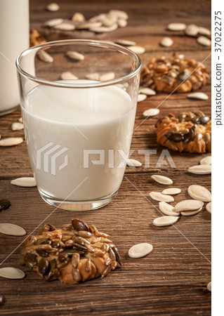 Pumpkin cookies. Pumpkin cookies. 37022275