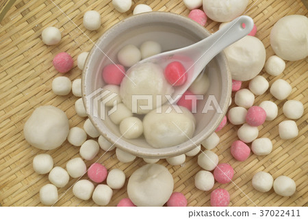 Lantern Festival, Winter Solstice, Rice Ball, Reunion, Reunion, Consummation, Handmade, Tradition, Festival, Advertising, Material, Element, Eat, Gourmet Lantern Festival, Winter Solstice, Rice Ball, Reunion, Reunion, Consummation, Handmade, Tradition, Festival, Advertising, Material, Element, Eat, Gourmet 37022411