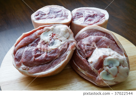 Raw pork knuckle - ready for cooking 37022544