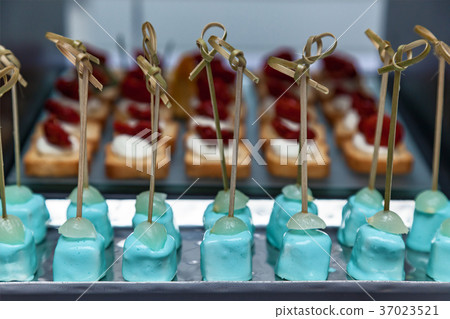 Delicious canapes as event dish 37023521