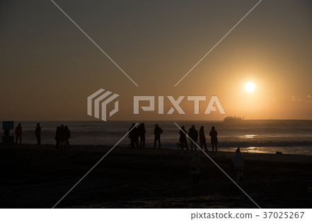 Sunrise Sunrise 37025267
